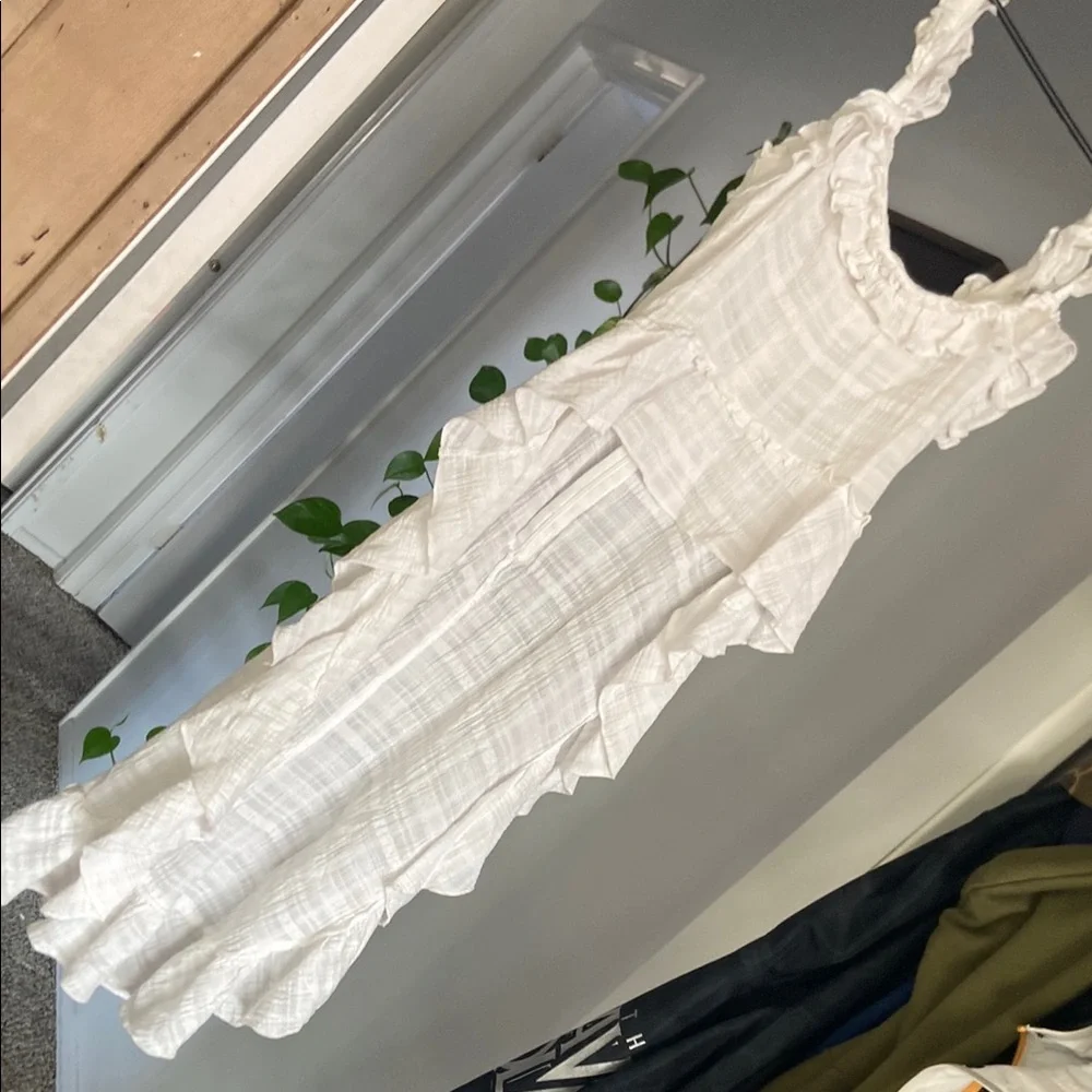 Boho White Ruffled top - Picture 5 of 5